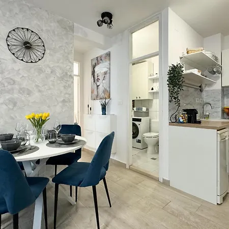 Appartement 2 Bedroom Nice Apartment In Split